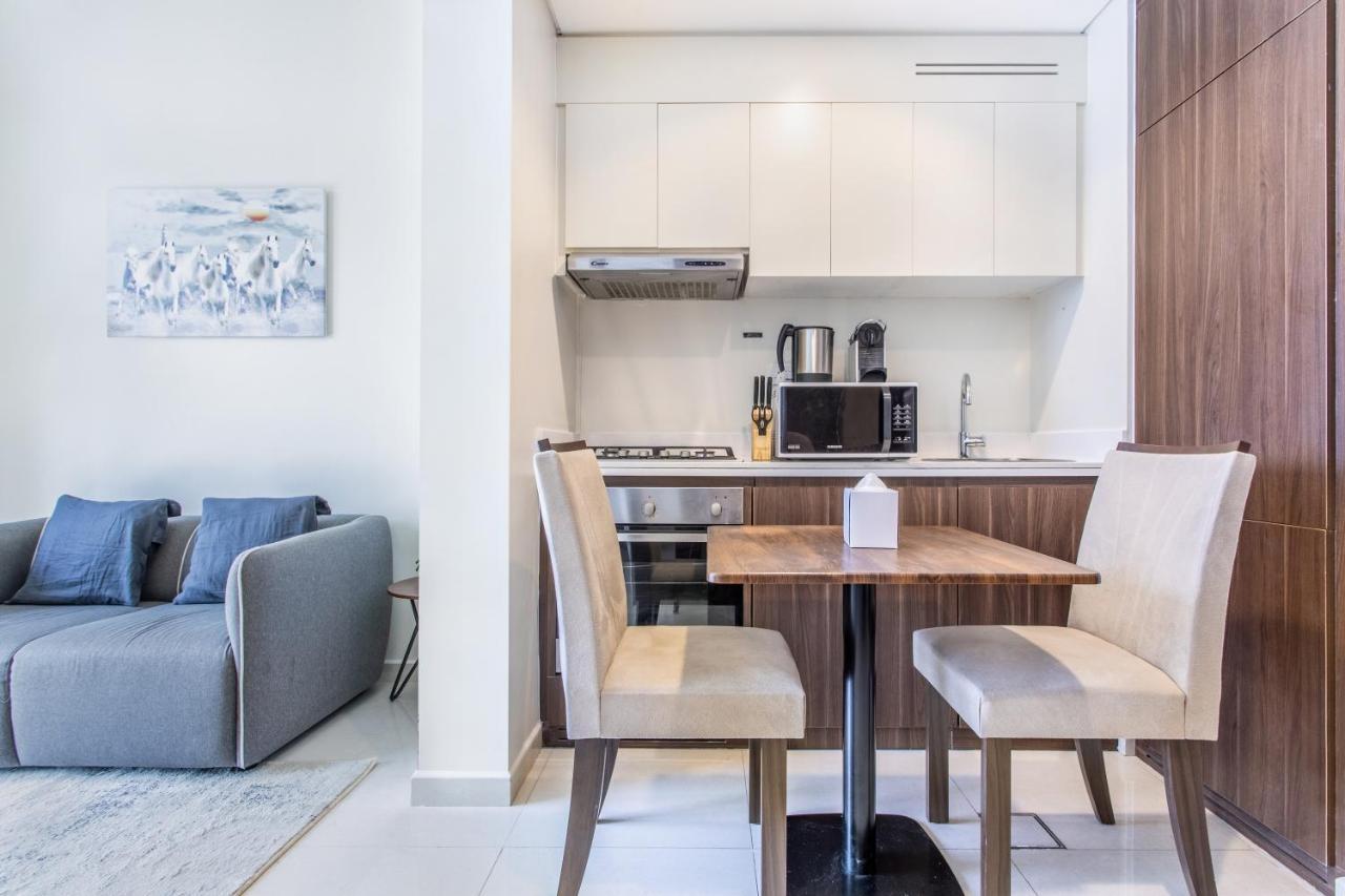 Reva Residences - One Bedroom Apartment By The S Holiday Homes Dubai Exteriör bild