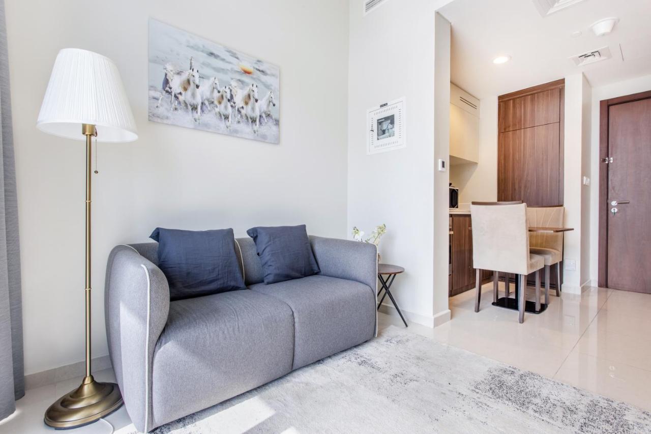Reva Residences - One Bedroom Apartment By The S Holiday Homes Dubai Exteriör bild