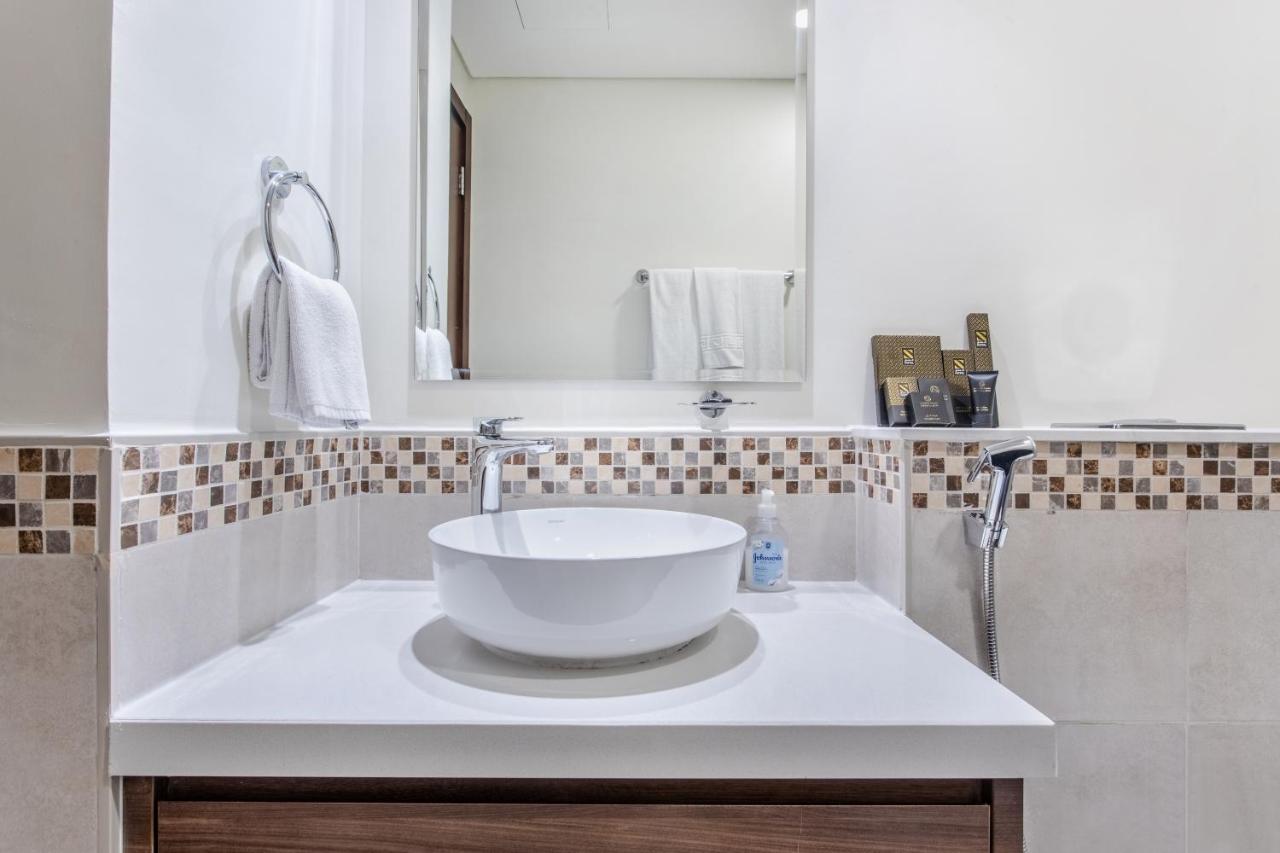 Reva Residences - One Bedroom Apartment By The S Holiday Homes Dubai Exteriör bild